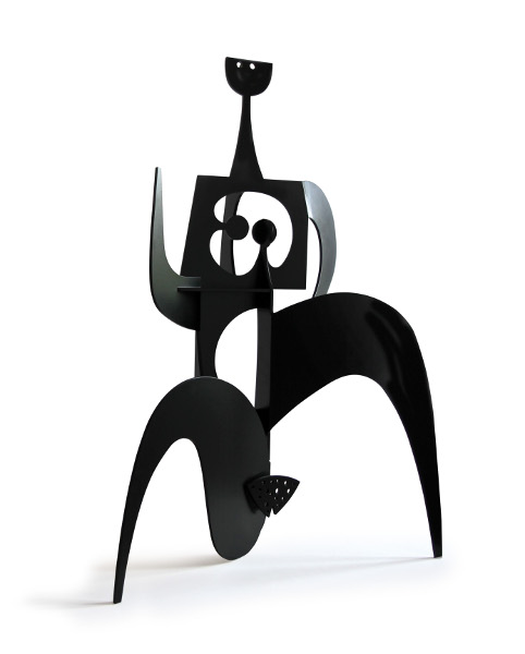 Sculpture en partage, 5 ans d'acquisition : Philippe Hiquily La Marathonienne  1981 – Tôle acier peinte – 92 x 37 x 63 cm – 8/8 Collection privée © ADAGP – Photo Tim Perceval 